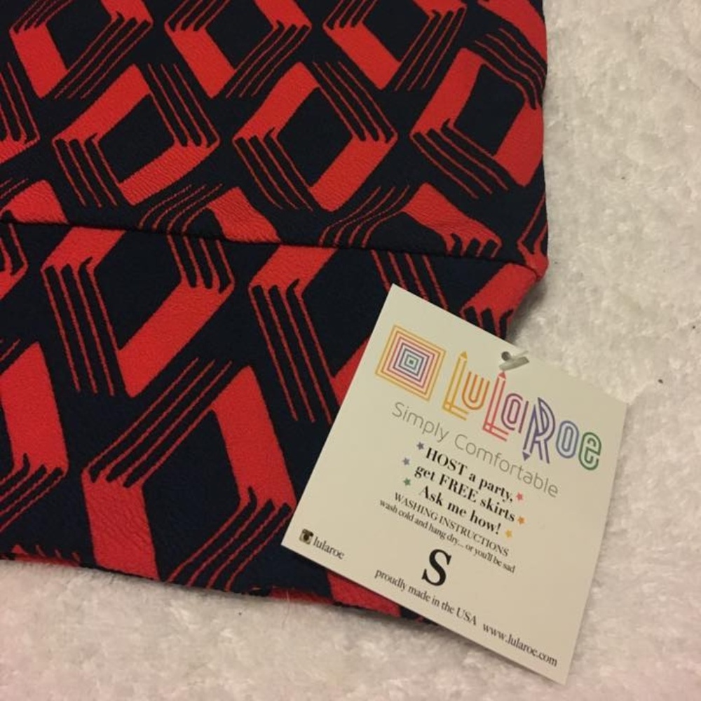 Small red and black geometric Cassie skirt